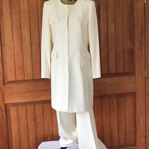 Tahari Pant Suit, Winter White